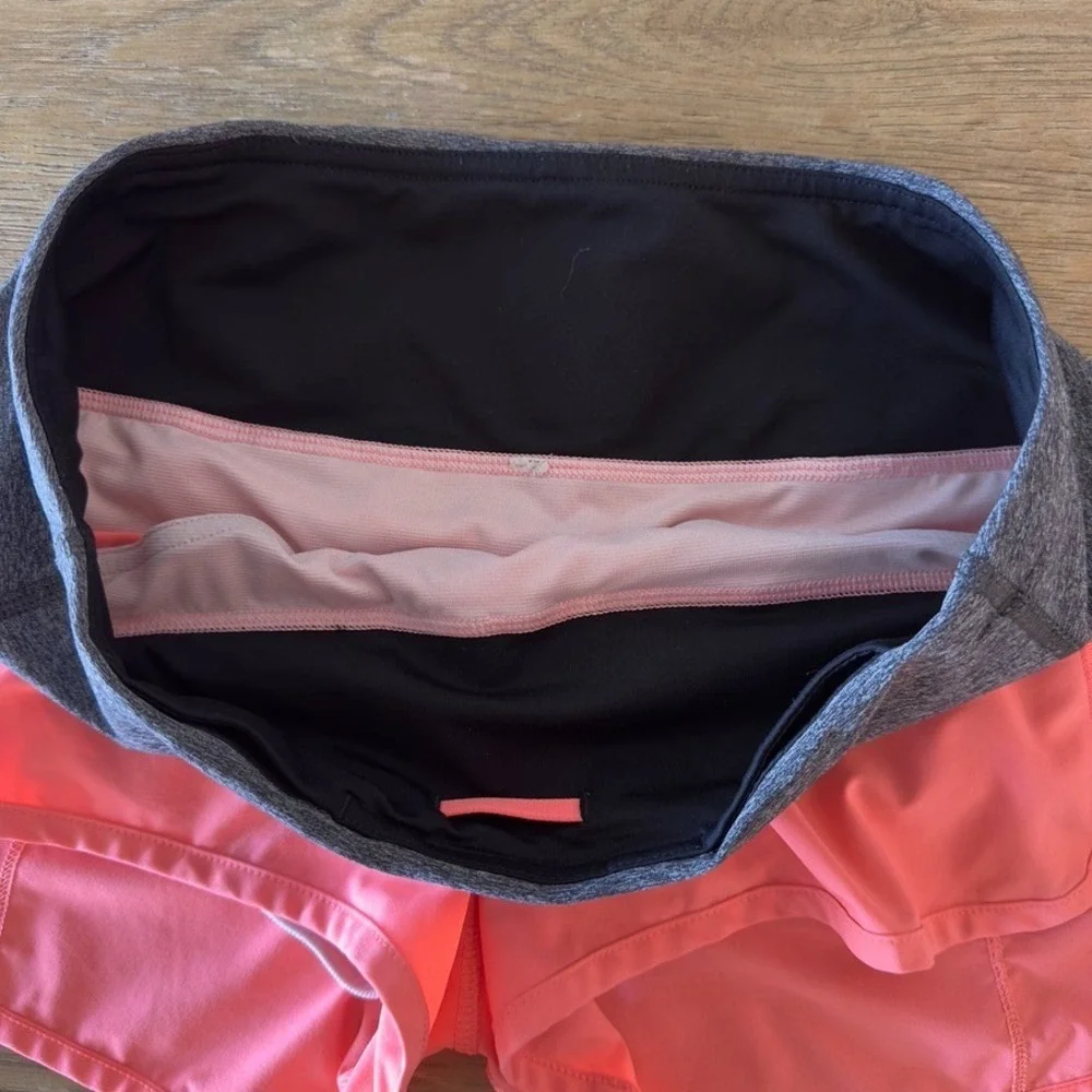 Lululemon Run: Speed Short *Block-It Pocket-Grapefruit-Style‎ # W7789S-Size 4